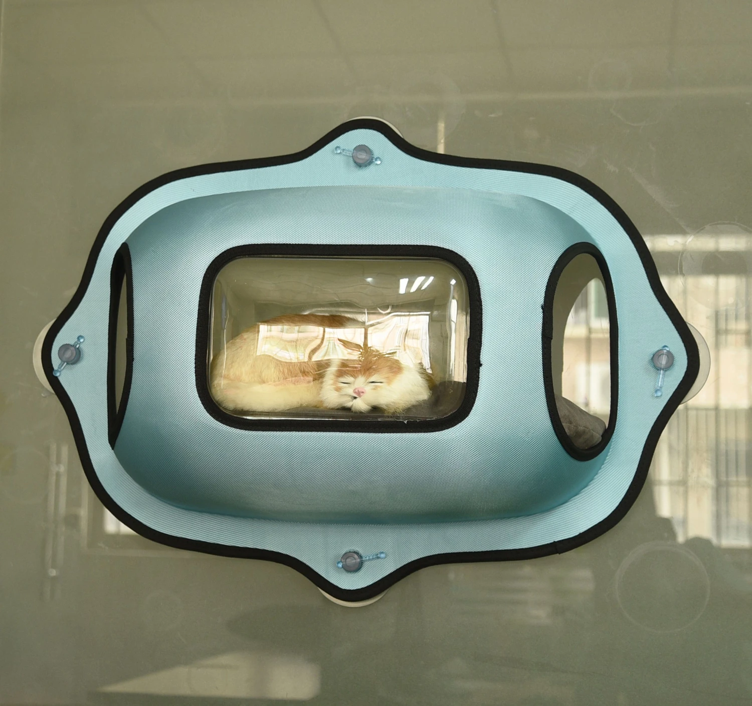 Pet Life ® 'Purr-view' See-through Suction Cup Kitty Cat Lounger And Bed 5 Pet Life ® 'Purr-view' See-through Suction Cup Kitty Cat Lounger And Bed - Image 3