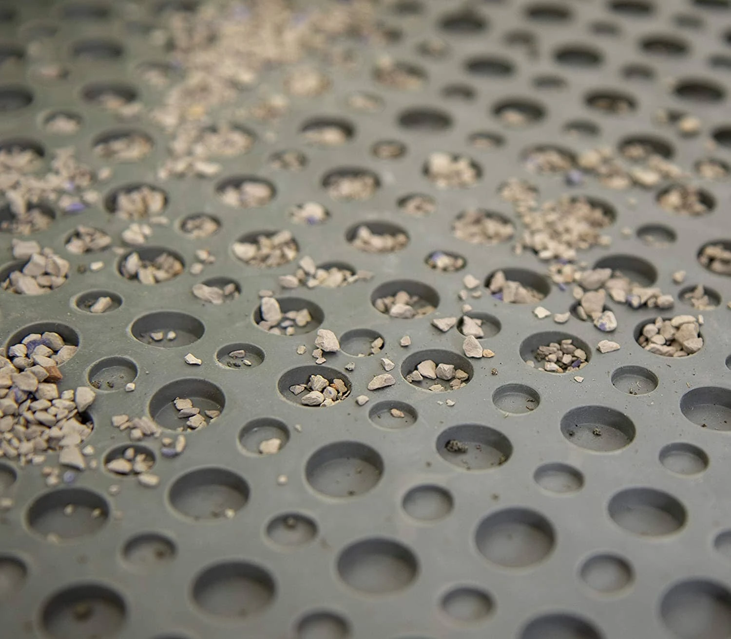 Petlinks Petlinks Purr-Fect Paws Cat Litter Mat - Gray - Medium 8 Petlinks Petlinks Purr-Fect Paws Cat Litter Mat - Gray - Medium - Image 6